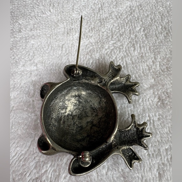 Vintage Unisex Pewter Frog Brooch Pin - Picture 4 of 7